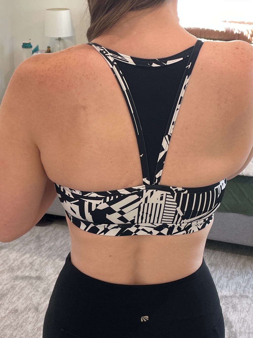 Gymshark Black & White Abstract Strappy Sports Bra - Picture 5 of 7